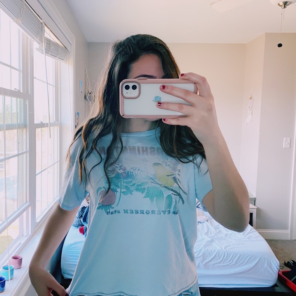 american eagle t shirt